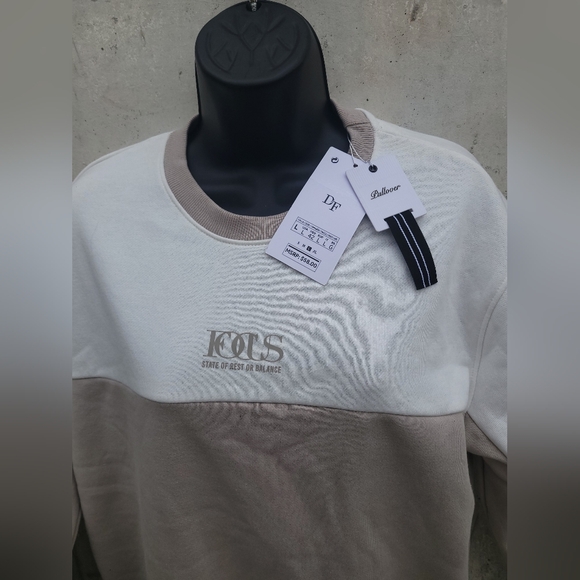 NWT Denim & Flower Sweater size L - Picture 2 of 4